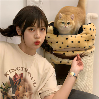楚雄伴游女生星晓莉的资料