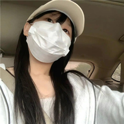 楚雄伴游女生闫静槐的资料