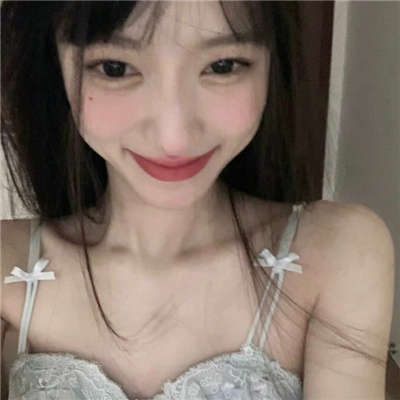 楚雄伴游女生楚方方的资料