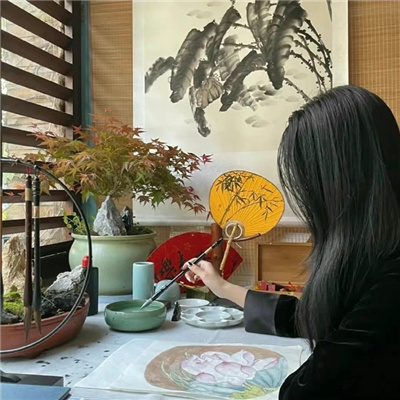 楚雄伴游女生刀思若的资料